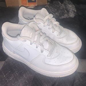 White Nike Air Force
